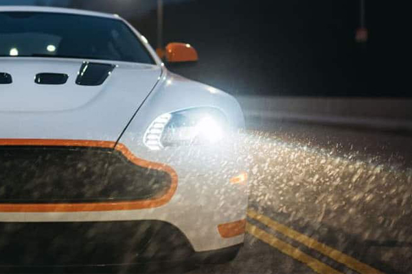 LED الأمامية ضد الهالوجين - ما هو أفضل؟